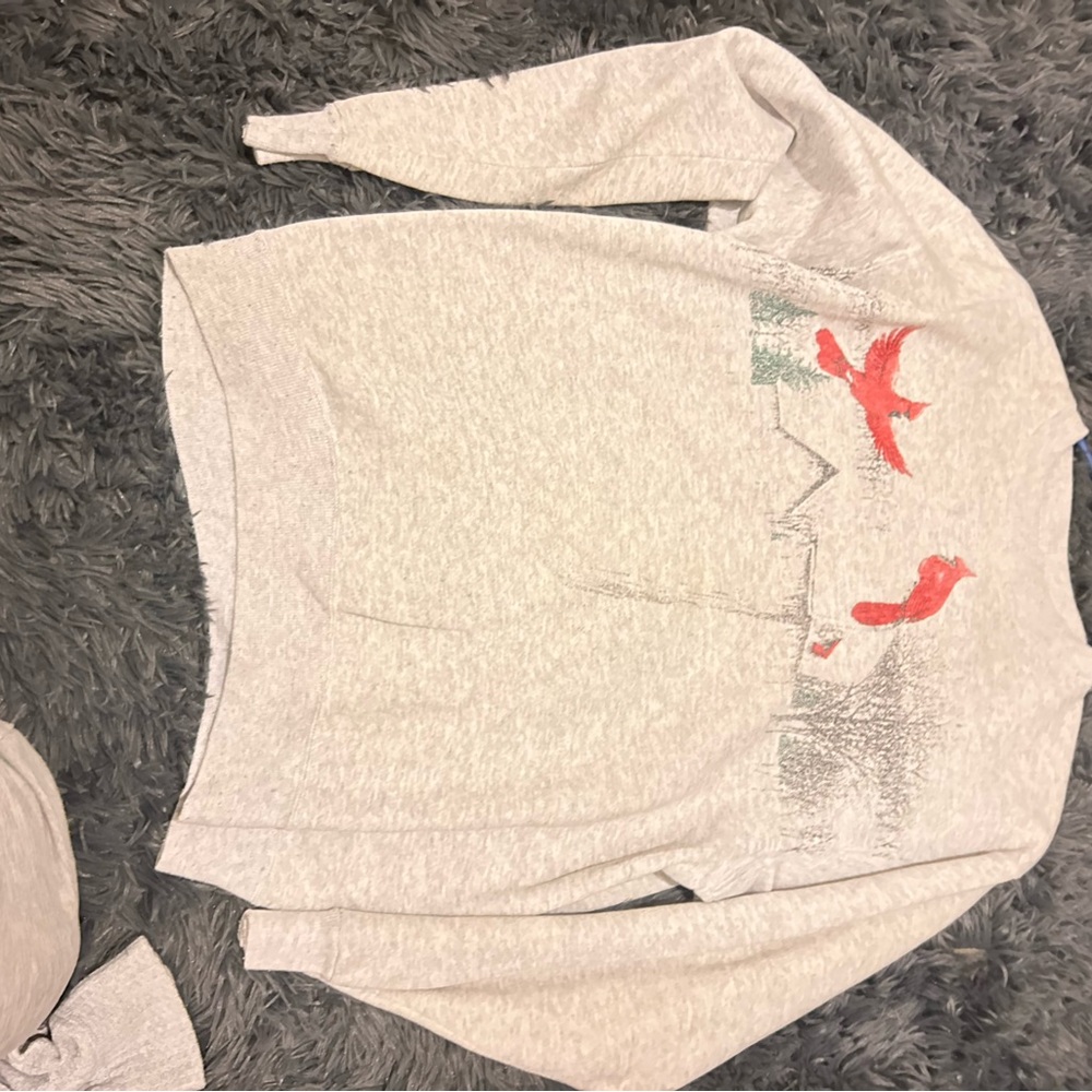 Vintage crew neck with cardinal birds